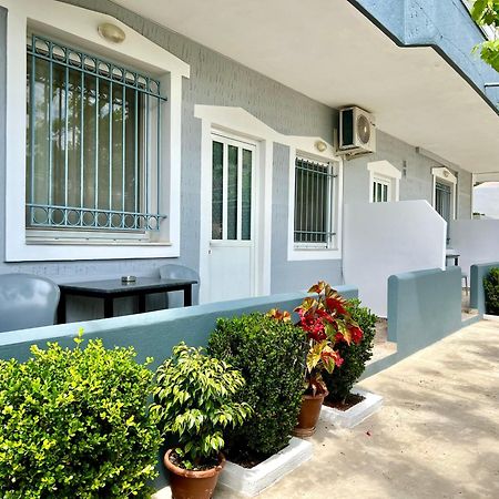 Tomi Apartments Sarande Exterior photo