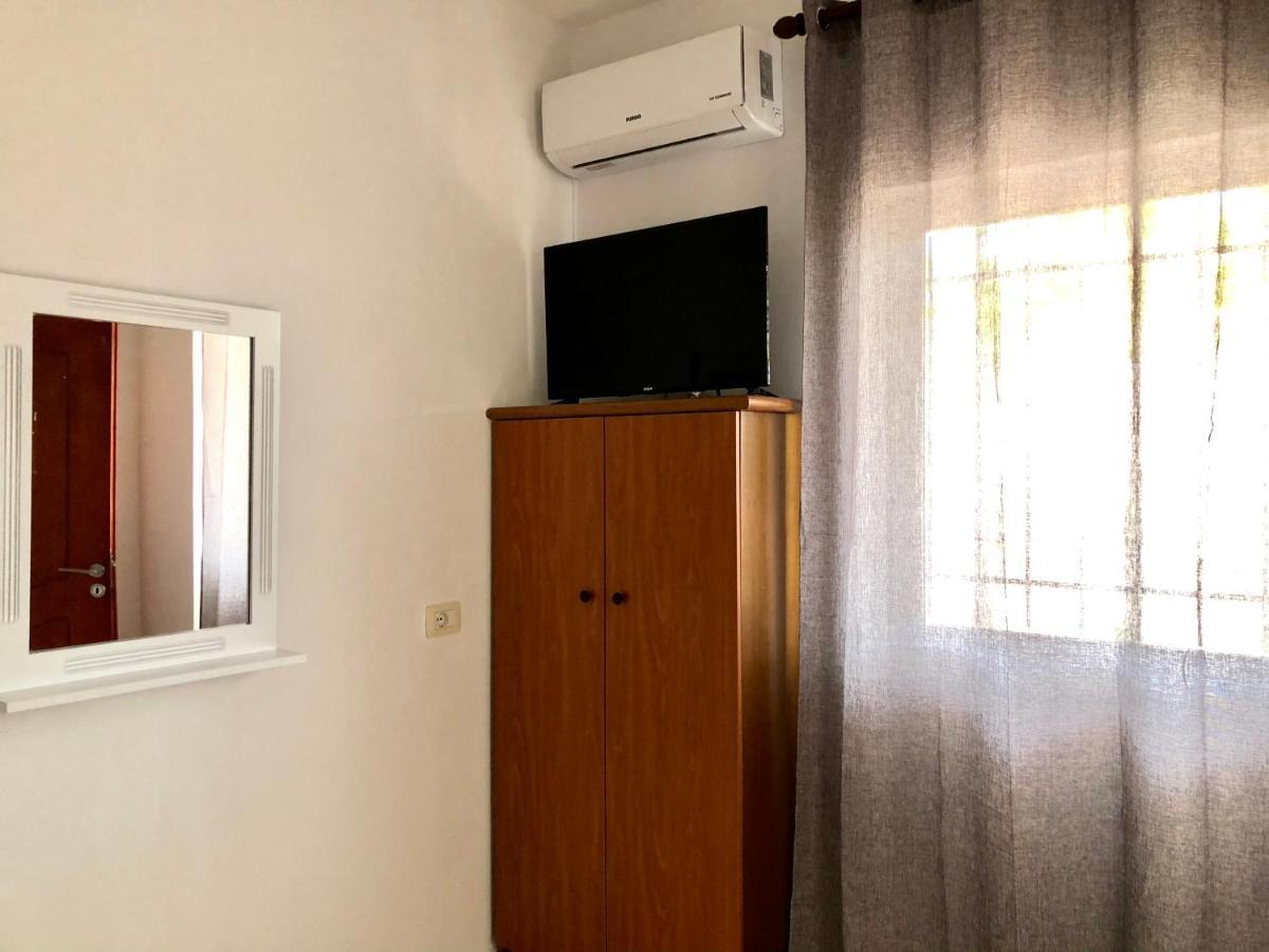 Tomi Apartments Sarande Exterior photo