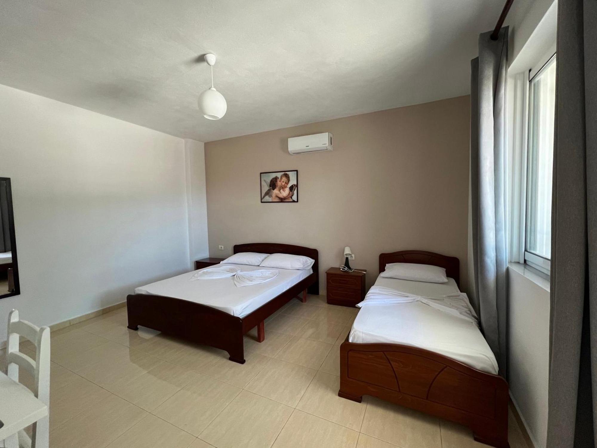 Tomi Apartments Sarande Exterior photo